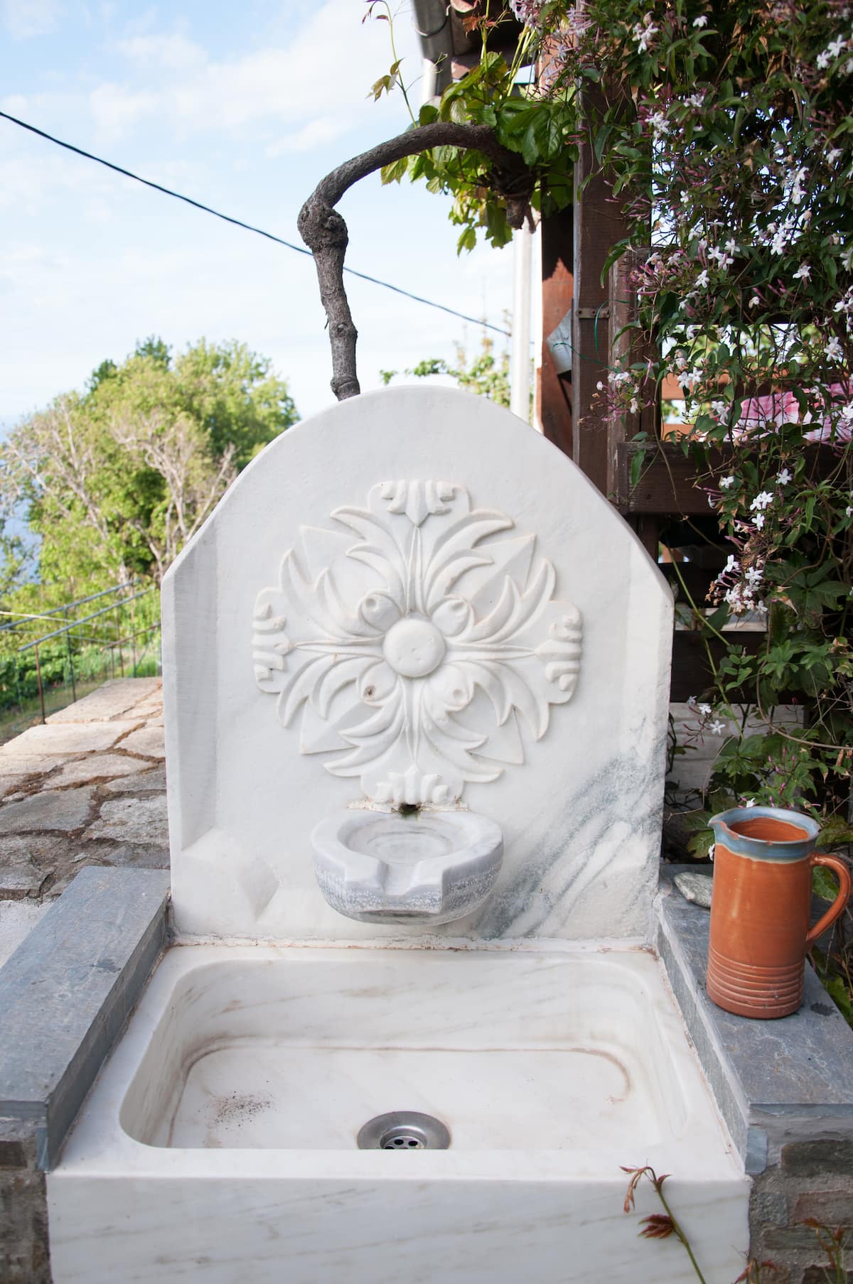 Angonari — Αίθριο · 30/72